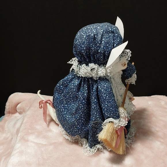 Adorable Handmade Grandma Mouse Doll 9" NWT - Picture 3 of 10